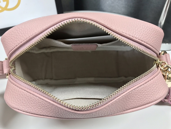 激安グッチバッグコピー着用イメージ